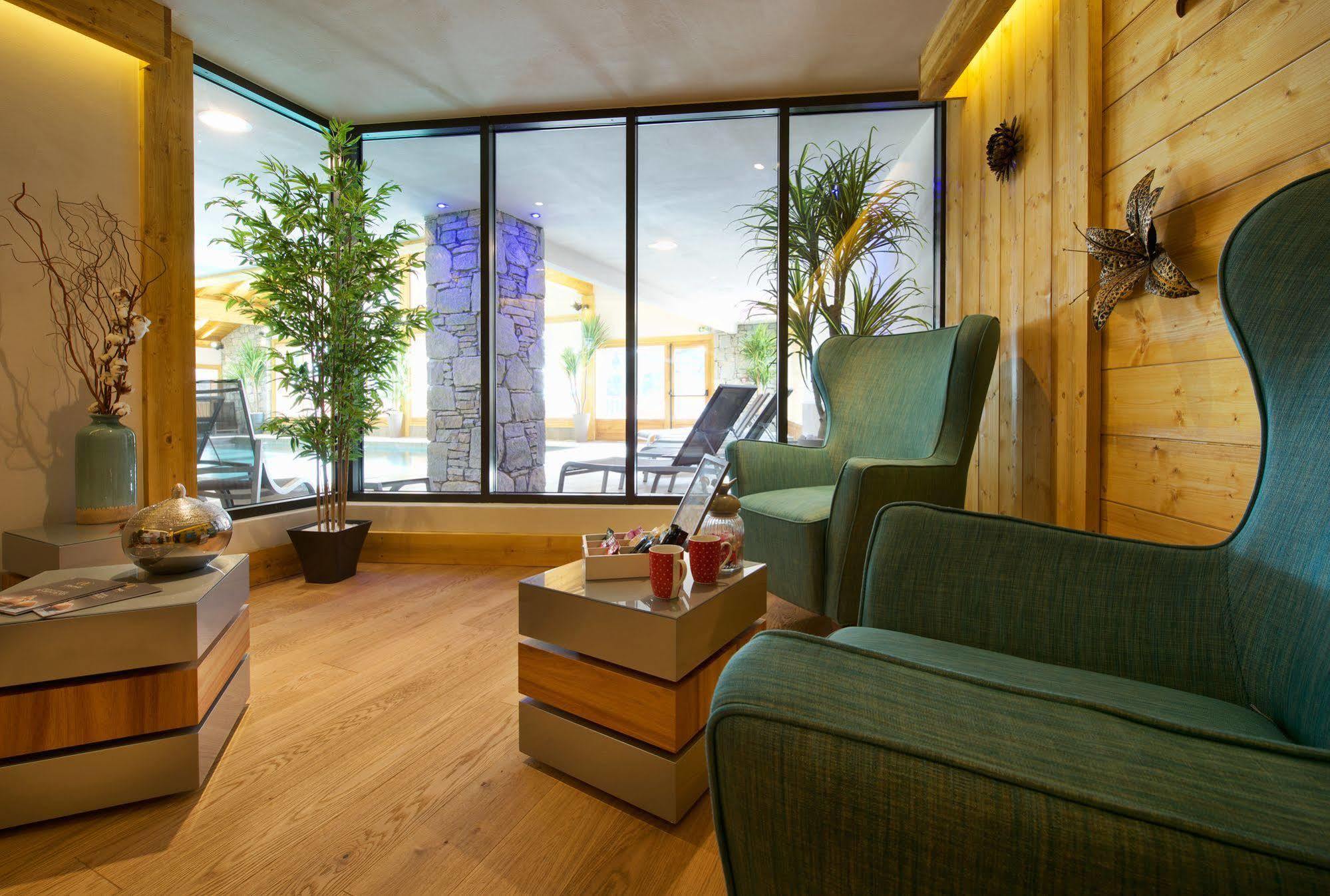 Cgh Residences And Spa Les Chalets De Leana Les Carroz d'Araches Bagian luar foto